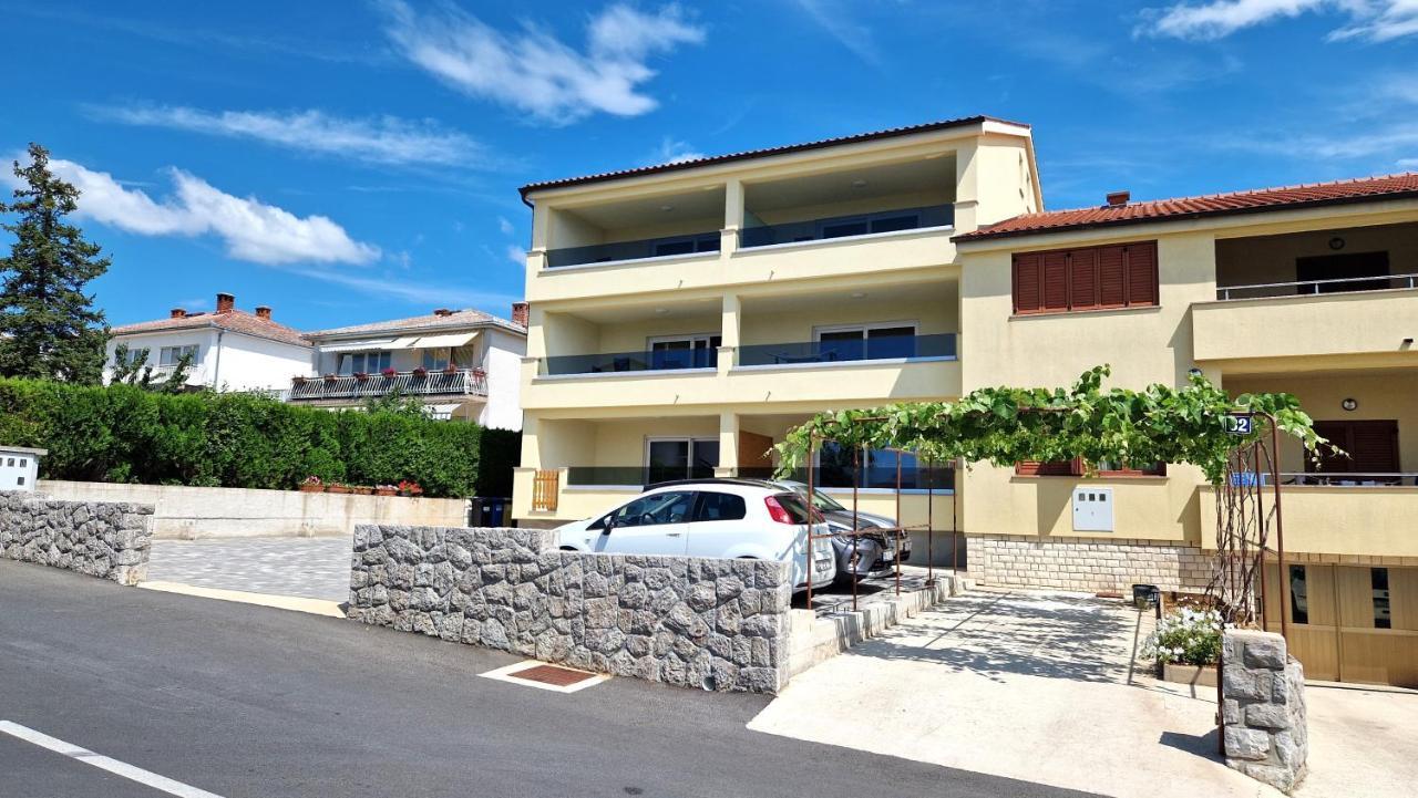 Apartmani Krajinovic Krk Town Exteriér fotografie