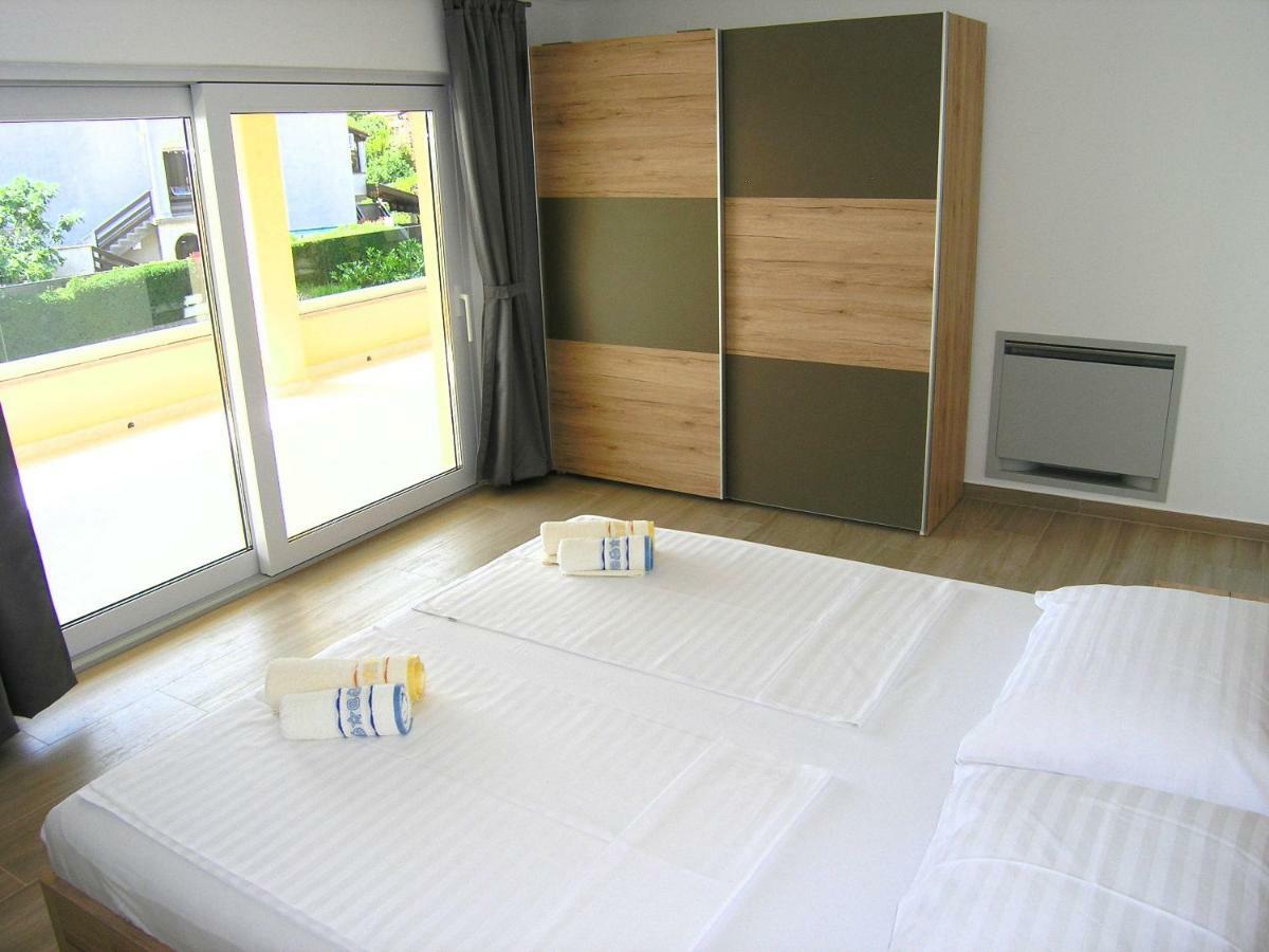 Apartmani Krajinovic Krk Town Exteriér fotografie